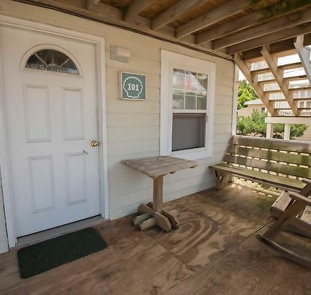 Avon Cottages Exterior photo